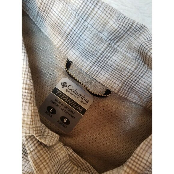 Columbia Titanium Men Plaid Button-Up Short Sleeve Shirt Large Beige Lightweight - Picture 5 of 8